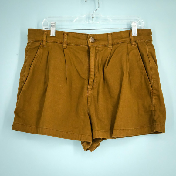 Free People Size 10 Billie Chino Brown Pleated Button High Waist Cotton Shorts - Picture 1 of 8